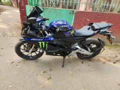 Yamaha YZF R15 Movistar